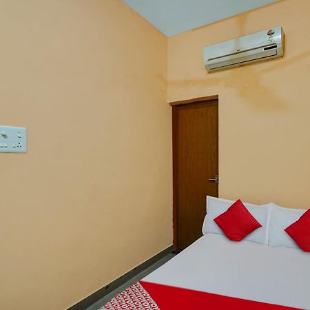 SPOT ON 91925 Lekshmi Rooms&Villas Mavelikara Esterno foto