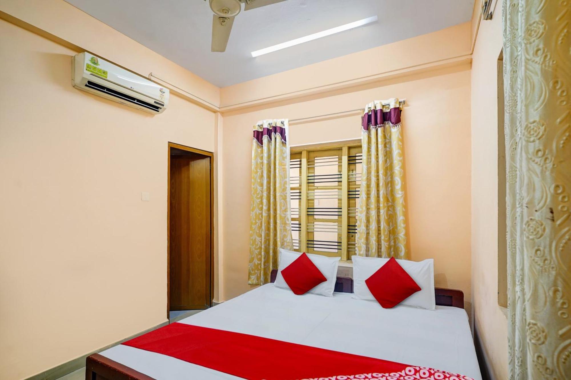 SPOT ON 91925 Lekshmi Rooms&Villas Mavelikara Esterno foto