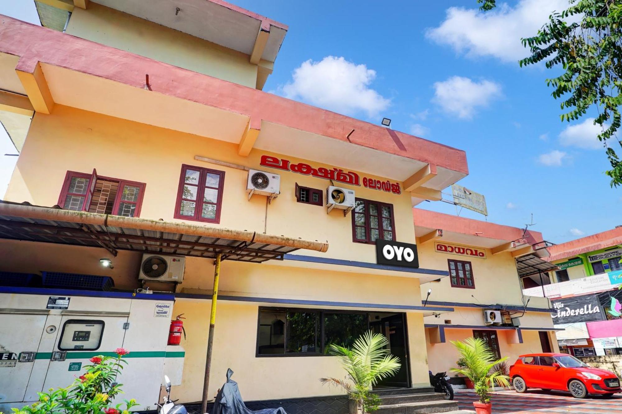 SPOT ON 91925 Lekshmi Rooms&Villas Mavelikara Esterno foto