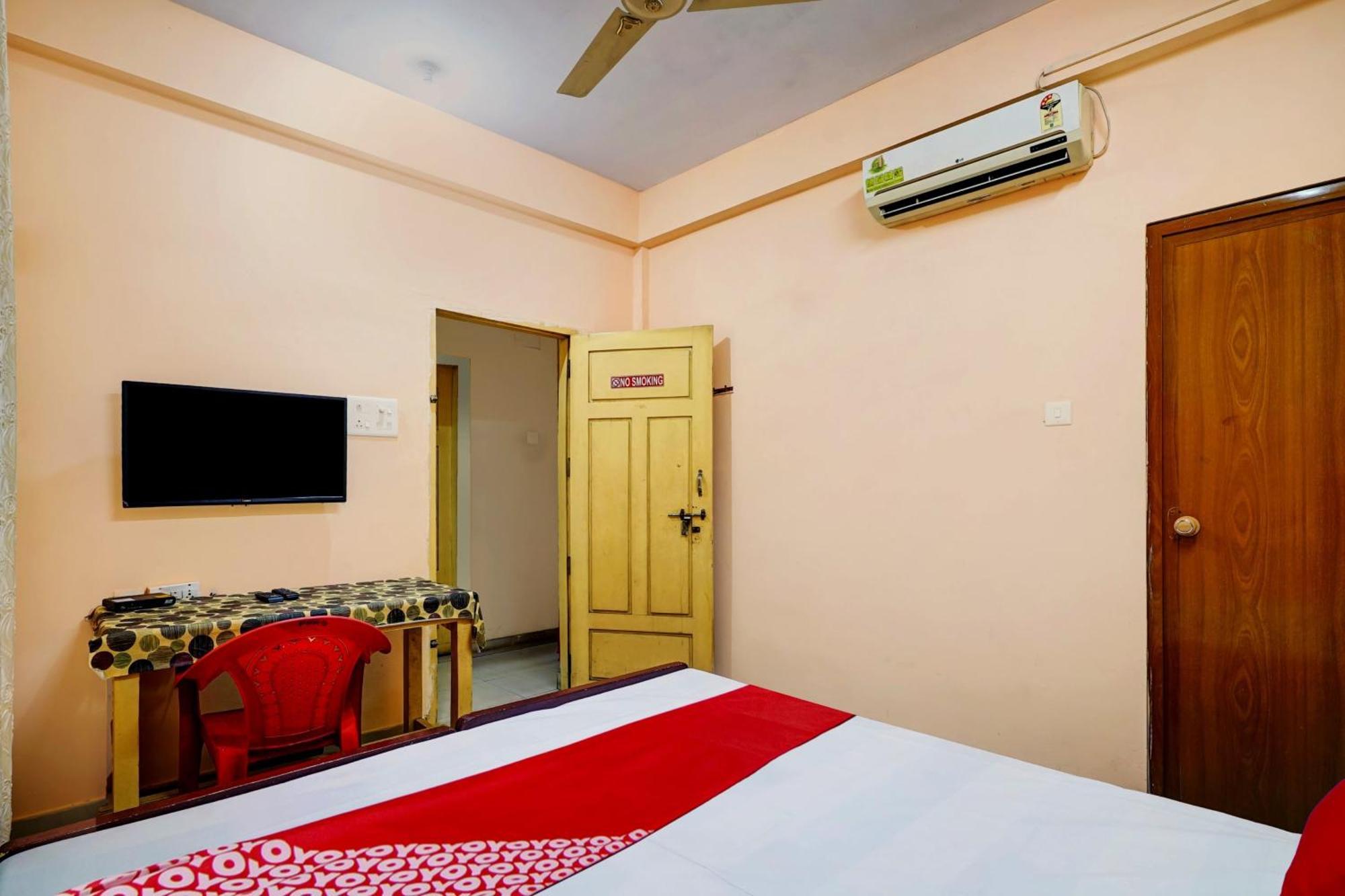SPOT ON 91925 Lekshmi Rooms&Villas Mavelikara Esterno foto
